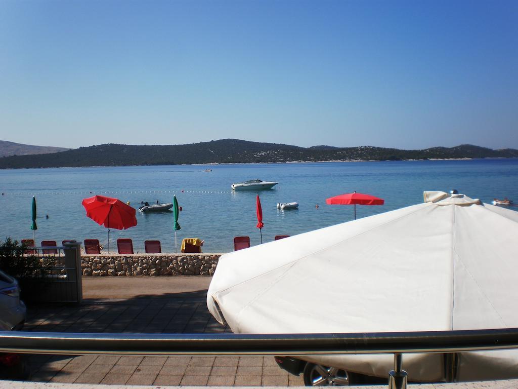 Villa Koala Apartments Zaboric Eksteriør bilde